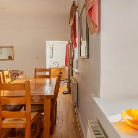 Major'S Apartment 3 Bedroom Self Catering Property In Historic Abbey Fort Augustus Exterior photo